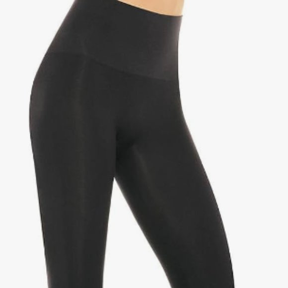 Assets by Spanx Red Hot Label Leggings - Picture 1 of 4